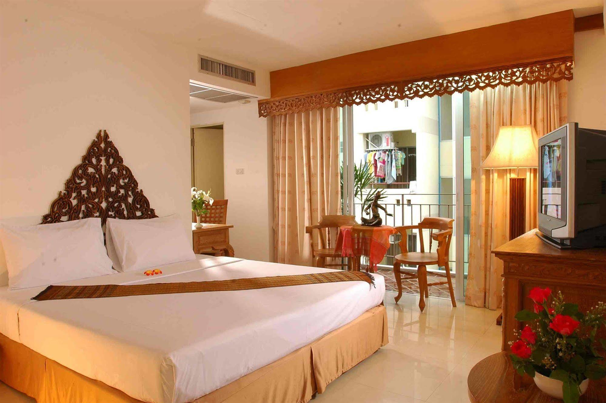 Bansabai Hostelling International Bangkok Zewnętrze zdjęcie